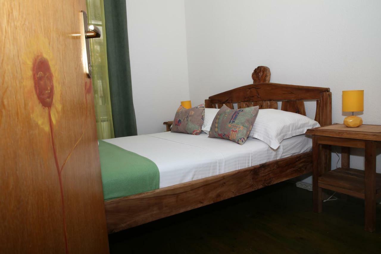Apartment Poseidon โตรกีร์ ภายนอก รูปภาพ